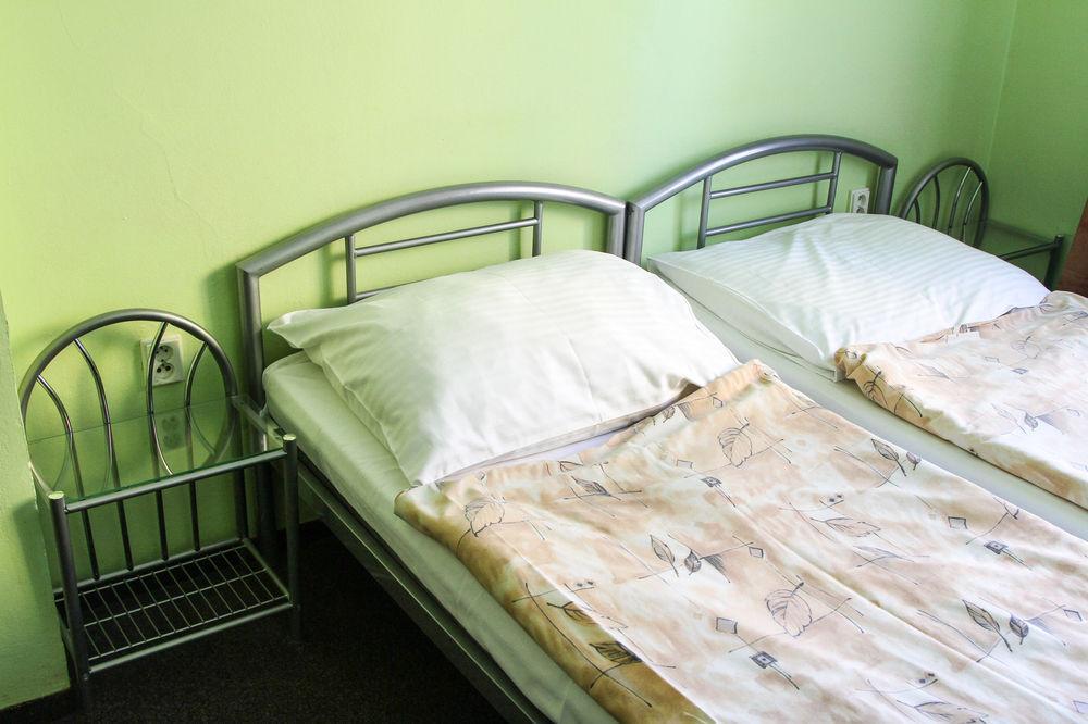 Hotel Inturprag Екстер'єр фото